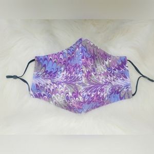 Mask with filter pocket